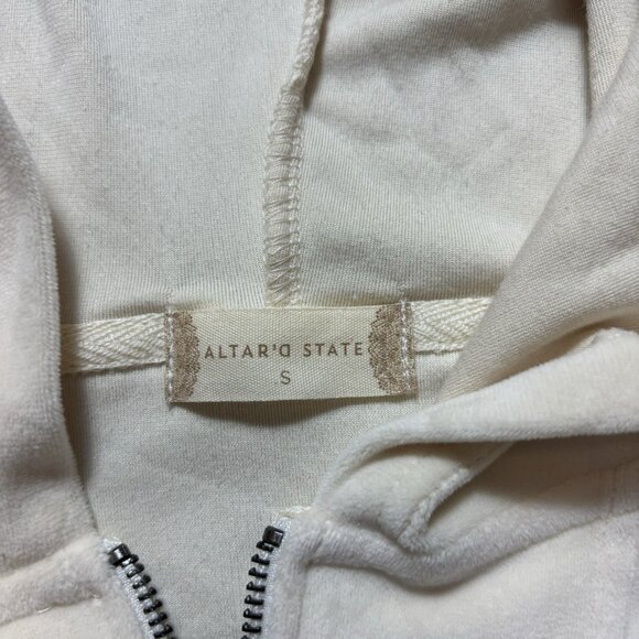 Altar'd State Women's Ivory Pullover Cropped Hoodie Size small Velour Velvet - Picture 2 of 6